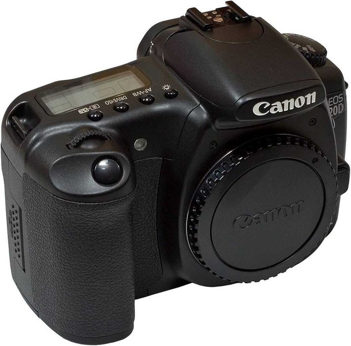 Продам фотоаппарат Canon 20D профессиональный