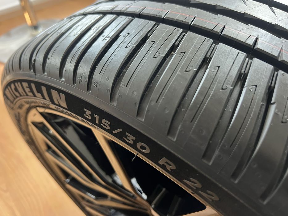 Jante Vara 22inch Bmw X5 G05 X6 G06 Michelin 275 40 21 & 315 35 21