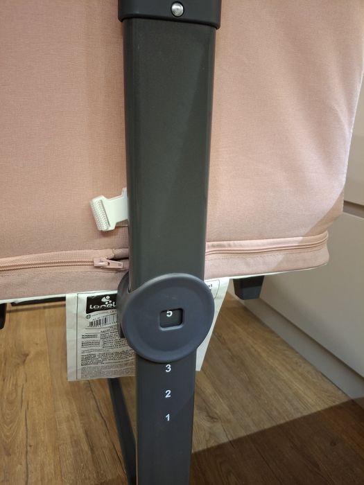 Легло next to me Lorelli