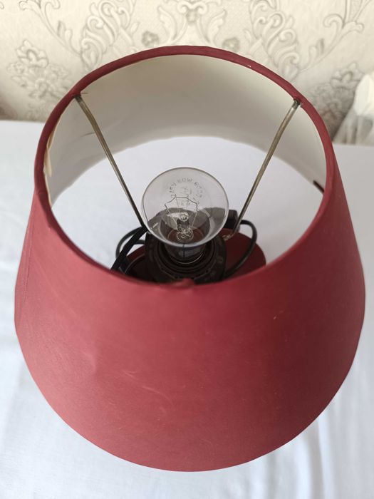 Светильник настольный