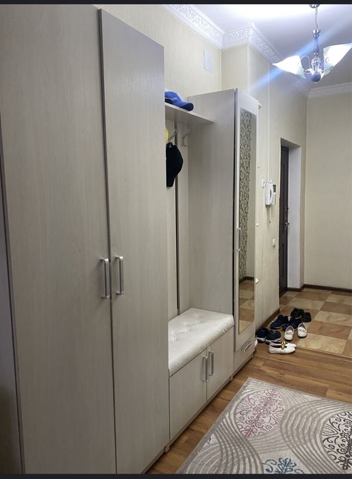 Шкаф а прихожую в отличном состояний!