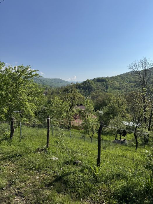 Teren intravilan Moroeni