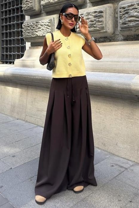 Дамски широк панталон с висока талия – елегантен модел