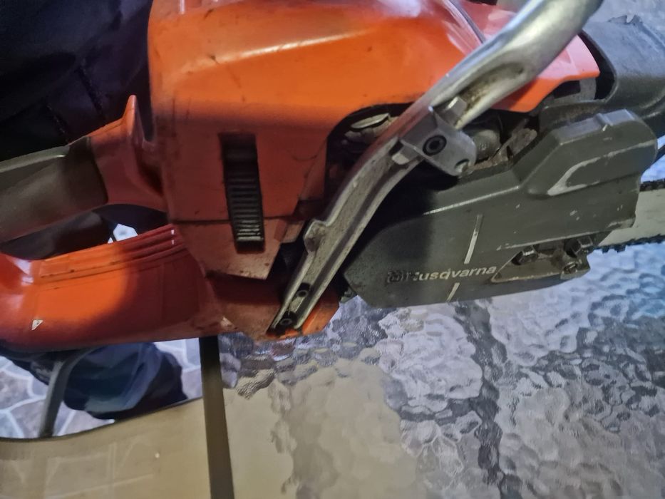 Vând husqvarna 545