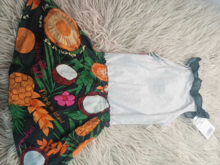 НОВА детска рокля Desigual -размер 7/8