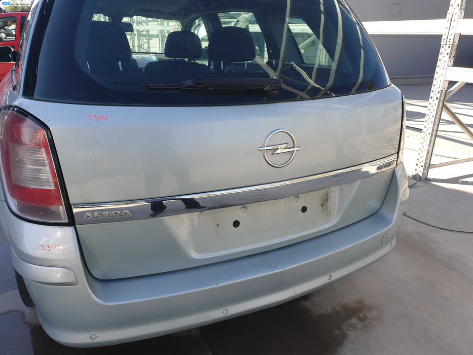 Haion Hayon Capota Portbagaj Dezechipat cu Luneta Geam Sticla Opel Astra H Break Combi 2004 - 2010 Culoare Z30C [K7193]