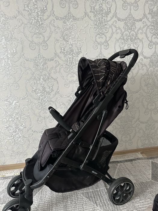 Продам коляску прогулочную