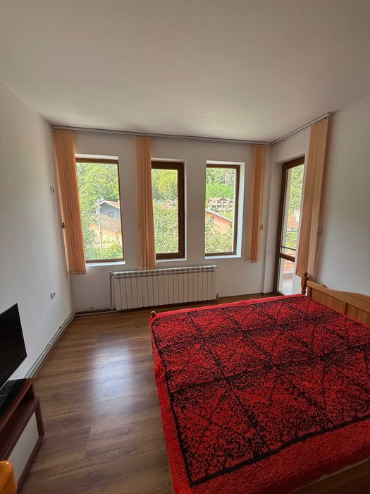 Продава се Къща в с. Чифлик, Област Ловеч - 180 кв.м за 1106 €/кв.м - Снимка #9