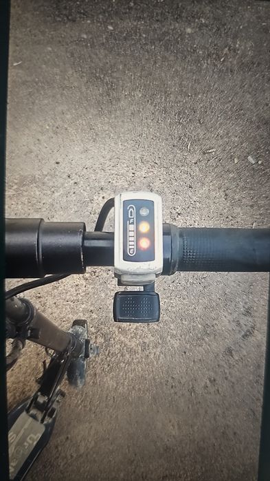 Продам электро самокат