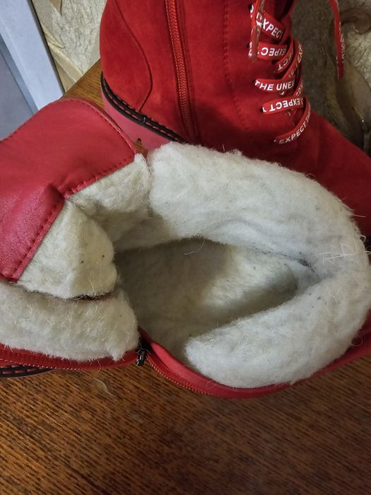 Тёплые ботинки для девочки, б/у, 35 размер.