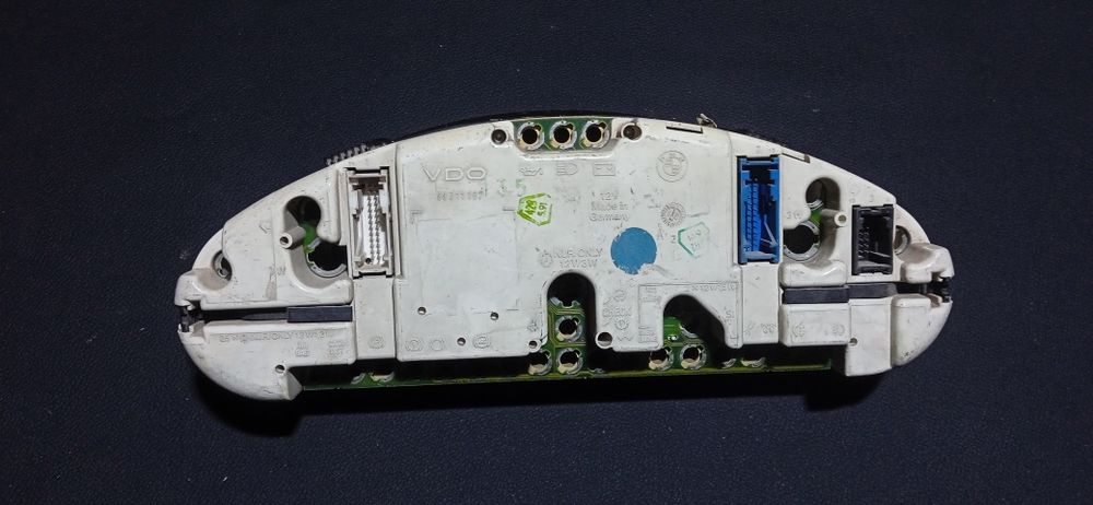 Щиток приборов е36