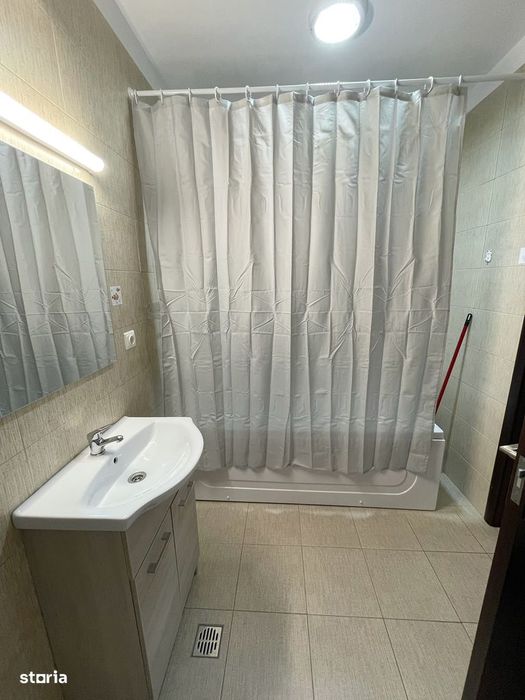 Demisol inalt luminos si uscat | Proprietar | 60 mp | Păcii - Sector 6