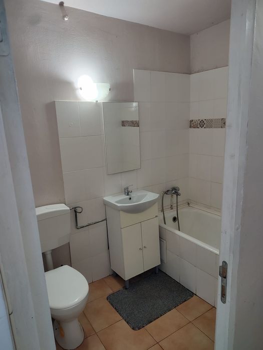 Inchiriez apartament cu o camera - Lipovei