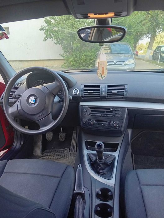 BMW Seria 1 E87 – 2004 – 1.6 Benzină – 116 CP
