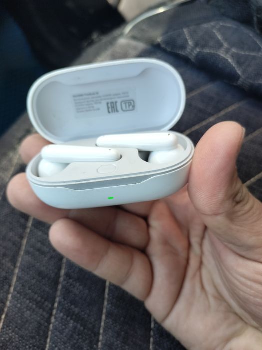 Продам bluetooth наушники