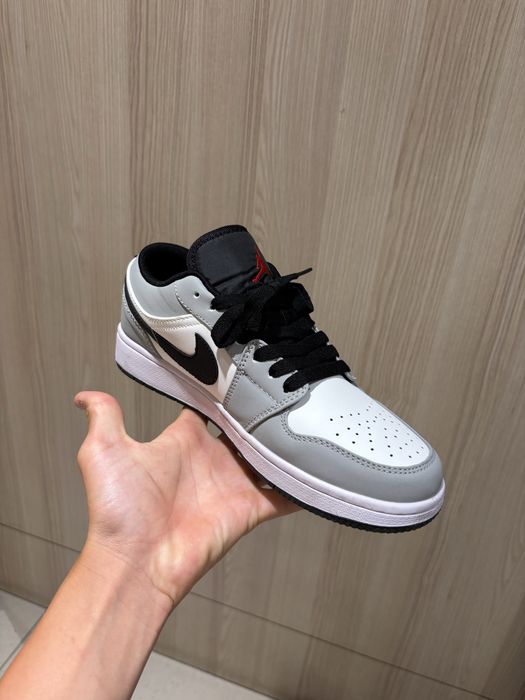 Кроссовки Air Jordan 1 Low