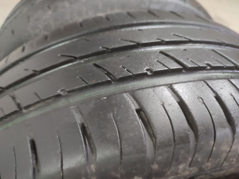 Продам пару шин 185/55/15