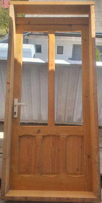 Ușă lemn masiv cu toc