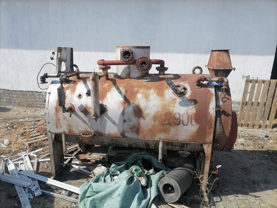 Продам котёл Д900