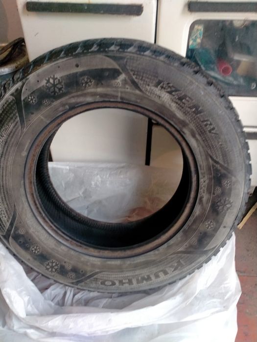 Продам зимние шины