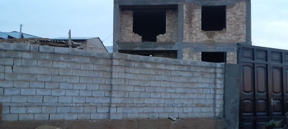 Срочна‼️Uch qahramondan 3 km karopka sotiladi 3 sot 10 ta xona 75000ye