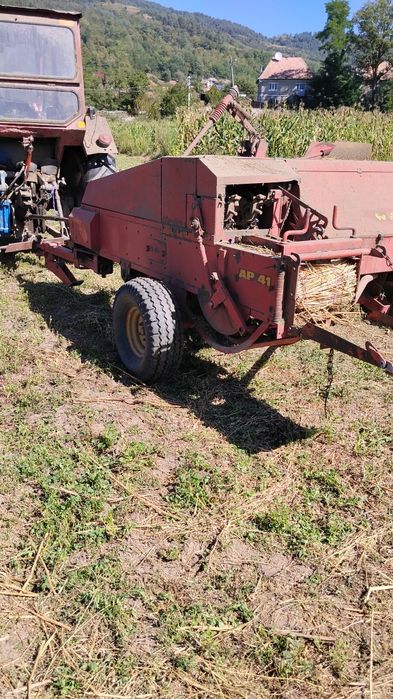 Vând balotera AP41  welger