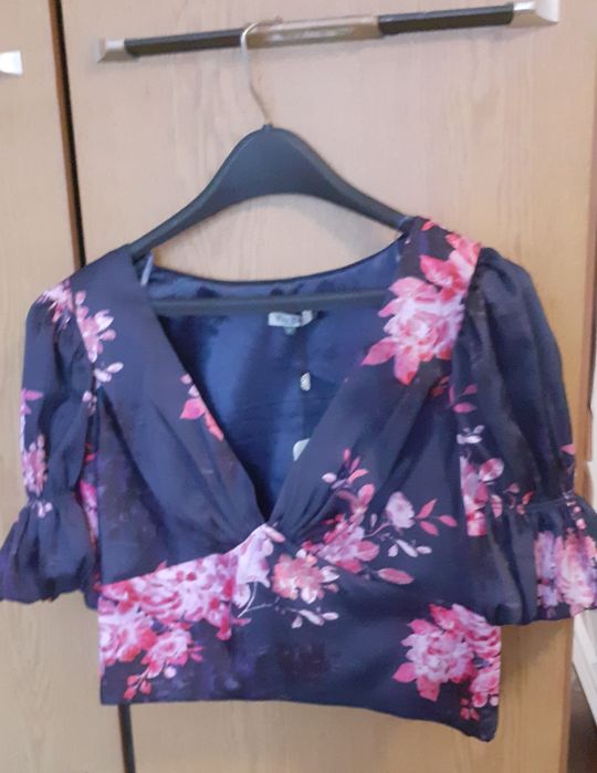 Нова дамска блуза Chi Chi London с принт на цветя