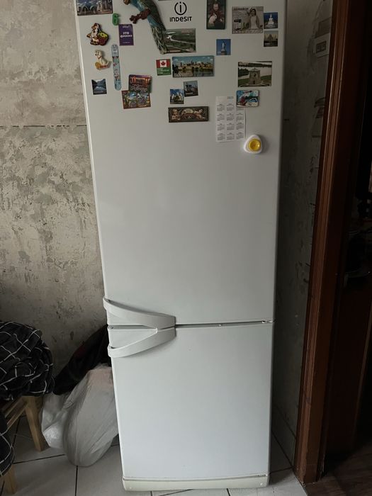 Продам холодильник