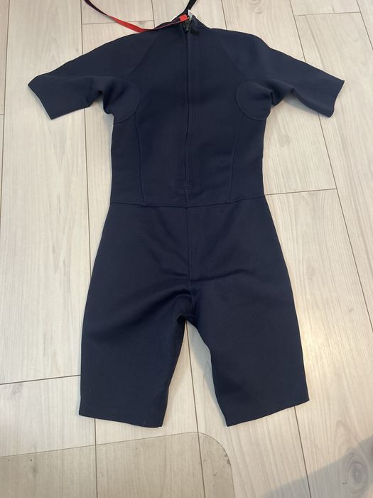 Costum de neopren de inot