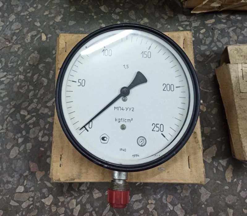 Продам манометры