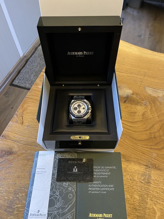 Audemars Piguet Royal Oak Offshore 26400S0.00.A002CA.01    PRET FIX-NU RASPUND LA MESAJE