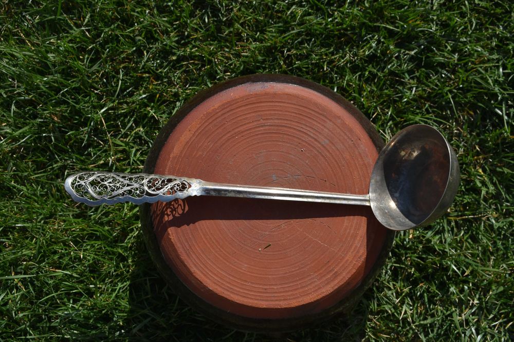 стар красив черпак