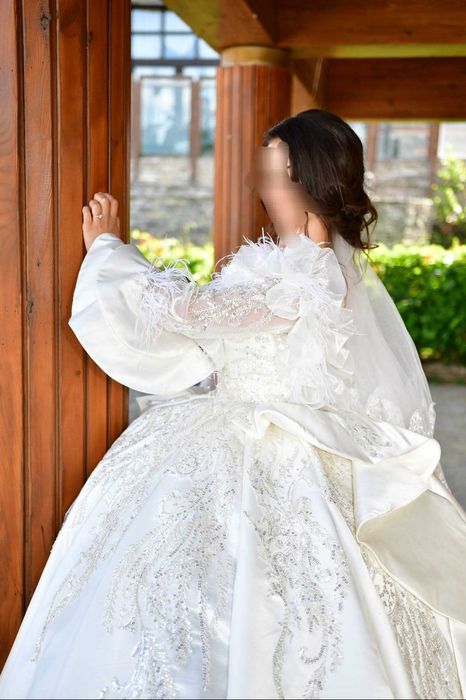 Булчинска рокля за специални поводи