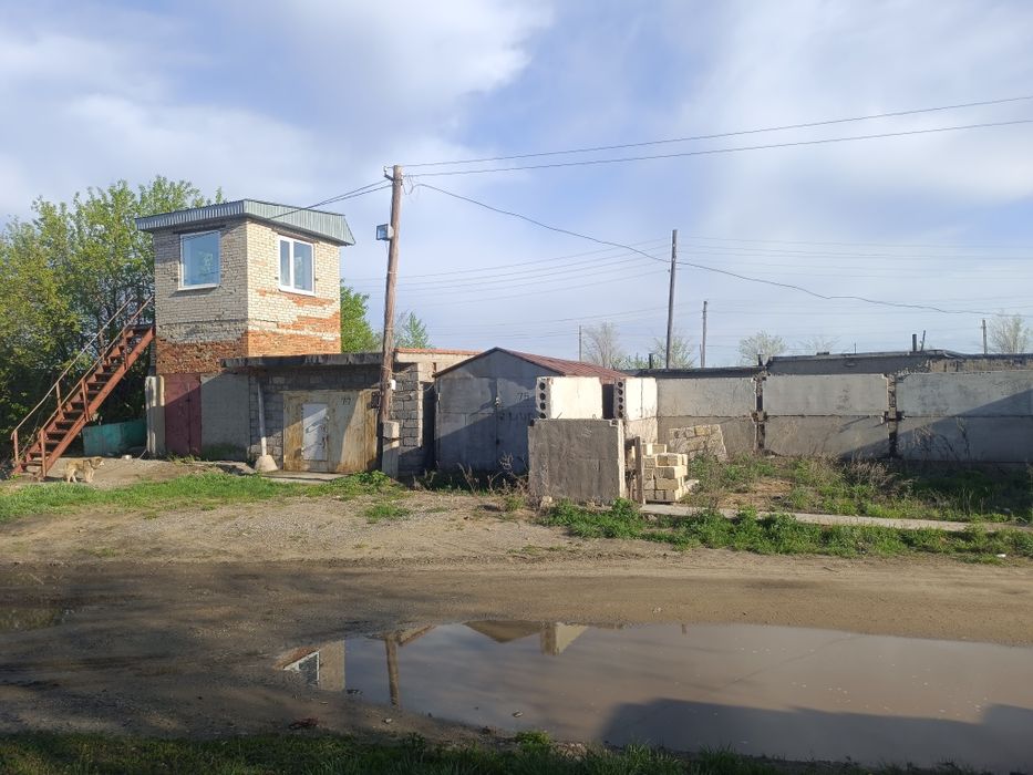 Продам бокс в 9 обществе
