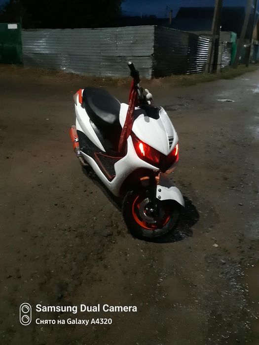 Скутер м8 150 куб