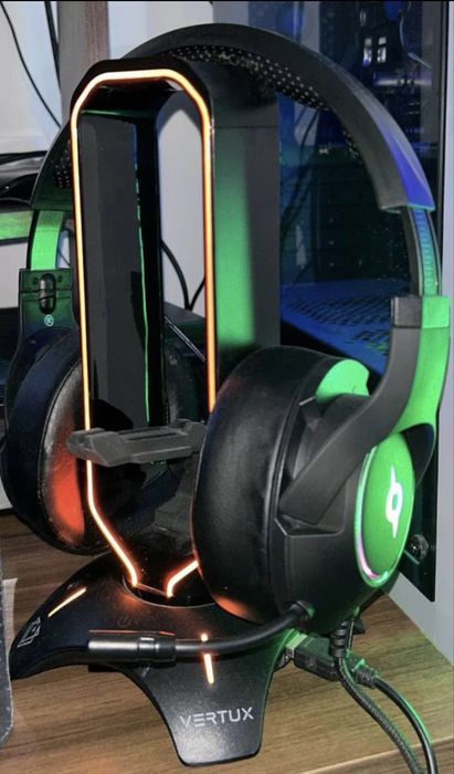 Vand monitor ASUS 75 Hz plus casti si stander