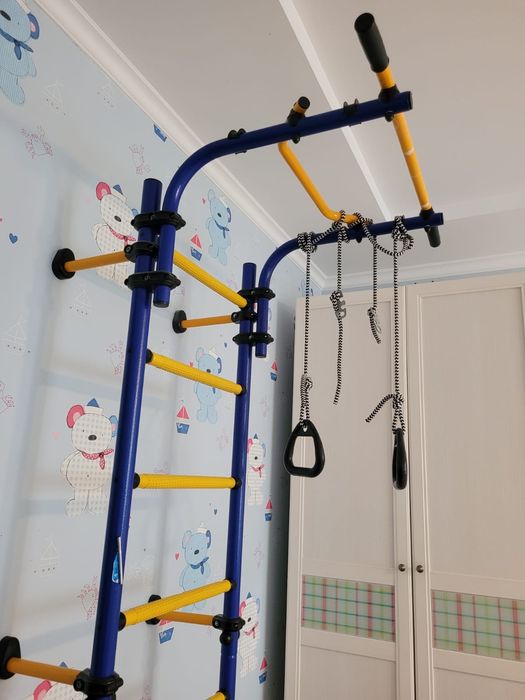 Продам шведскую стенку Romana