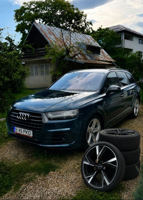AUDI Q7 2018