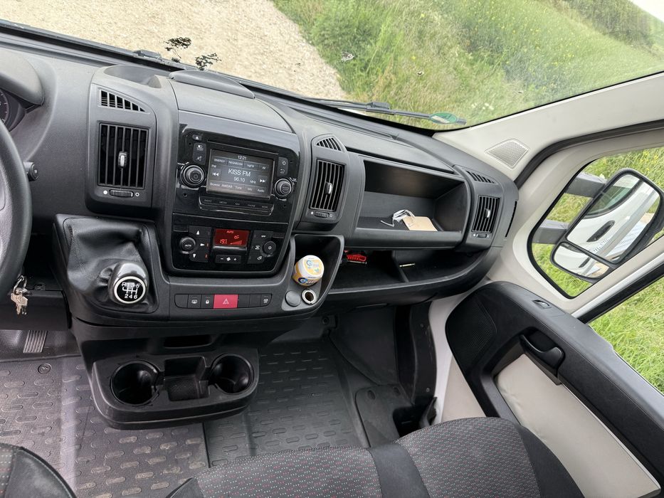 Vand sau schimb Autoplatforma  Citroen Jumper