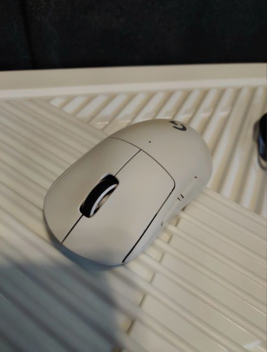 Игровая мышь Logitech Superlight