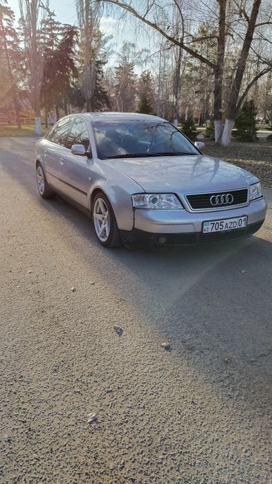 Ауди А6 С5 седан