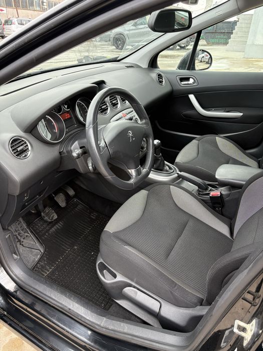 Peugeot 308  1.6 HDI