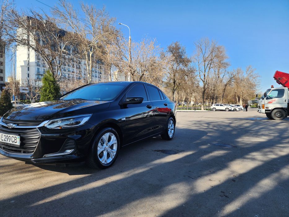 Onix premier 2 plus sotiladi