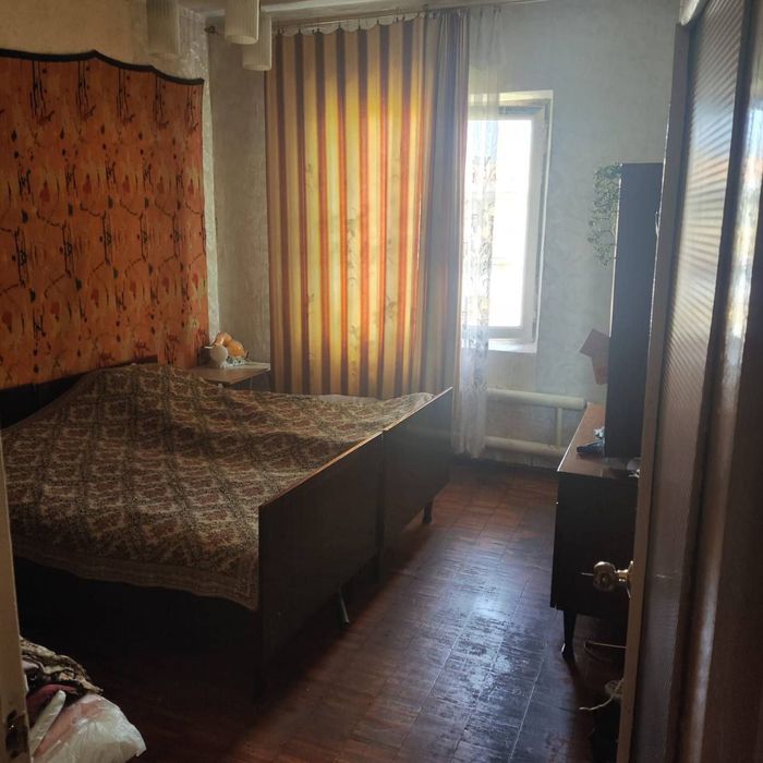 3 ком. квартира, 3/5/5 (ярмарка). Метро "Turon" - 400 м.