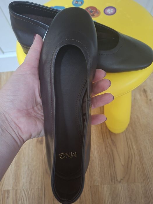 Balerini Mango, din piele , mărimea 36, interior 22 cm