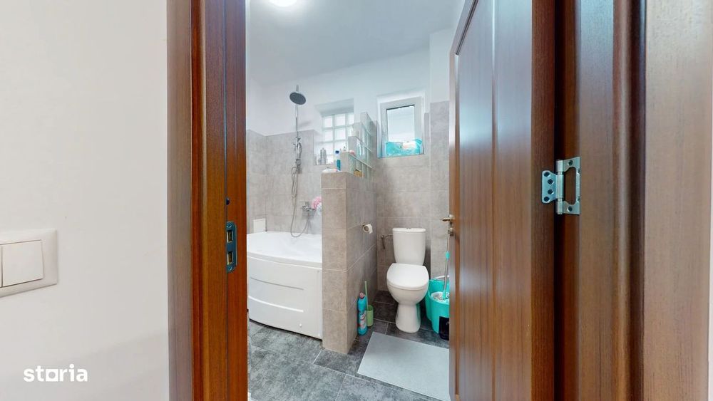 Apartament decomandat langa liceul de informatica,vanzare sau schimb