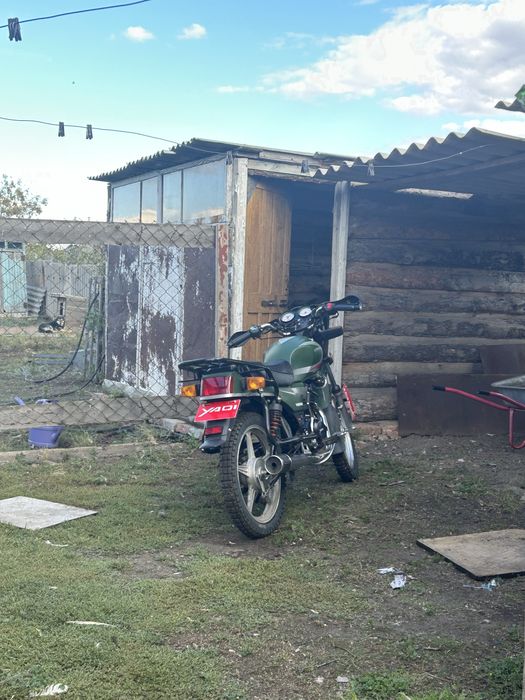 Продам мотоцикл яки200 возможен торг