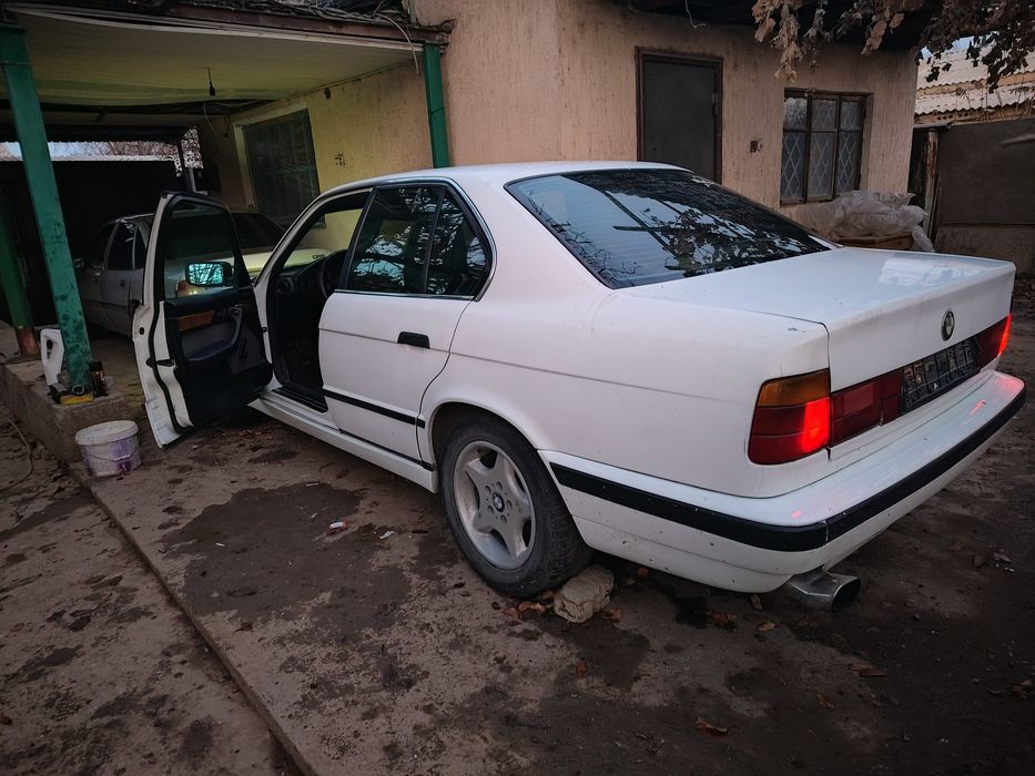 BMW E34 5 серия 2л