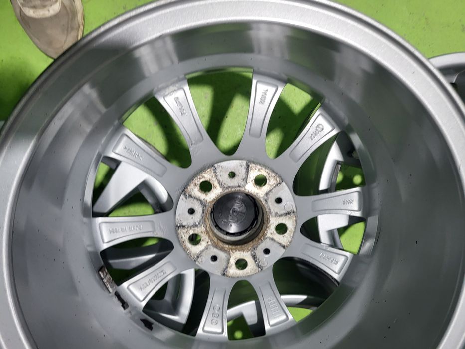 17 5x120 Bmw F30 F31 E90 лети джанти 5х120 бмв