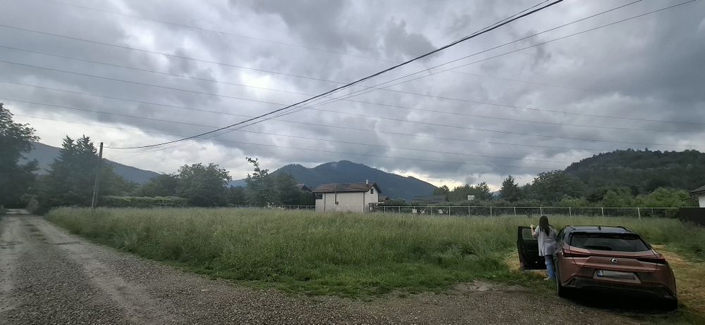 Teren de vanzare
